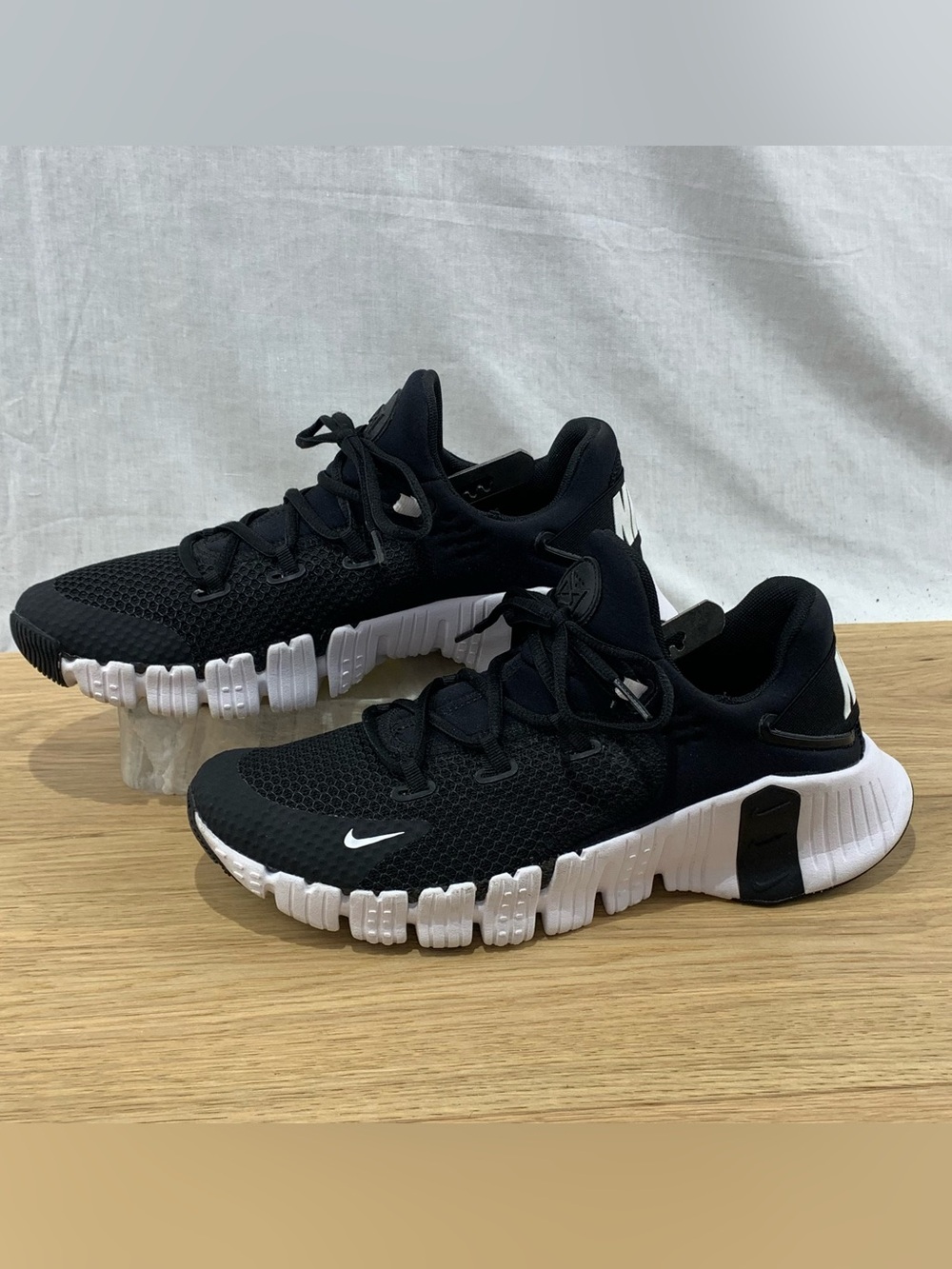 Nike Free Metcon 4 Women's Size 9.5 Black Cross Training Crossfit Gym Shoes
